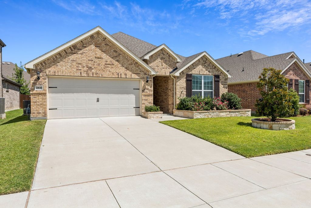 2837 Redbud Lane, Melissa, TX 75454