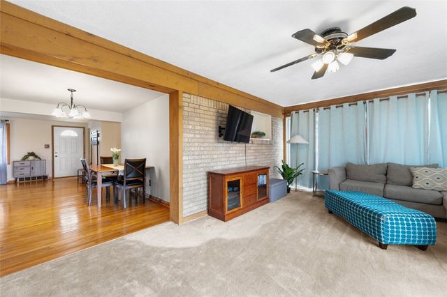 4708 Bert Dr, Monroeville, PA 15146