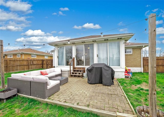 4708 Bert Dr, Monroeville, PA 15146