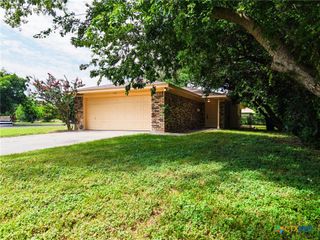 108 E Reagan Avenue, Copperas Cove, TX 76522
