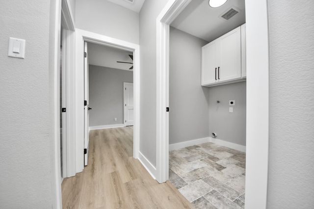 216 W Curtis Avenue, Pasadena, TX 77502