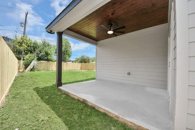 216 W Curtis Avenue, Pasadena, TX 77502