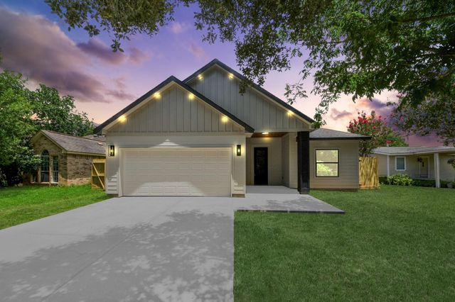 216 W Curtis Avenue, Pasadena, TX 77502