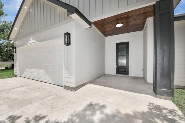 216 W Curtis Avenue, Pasadena, TX 77502