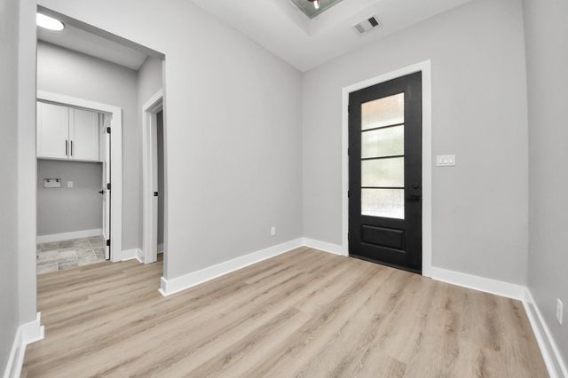 216 W Curtis Avenue, Pasadena, TX 77502