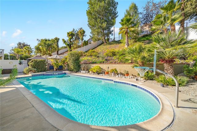 40609 Symeron, Murrieta, CA 92562