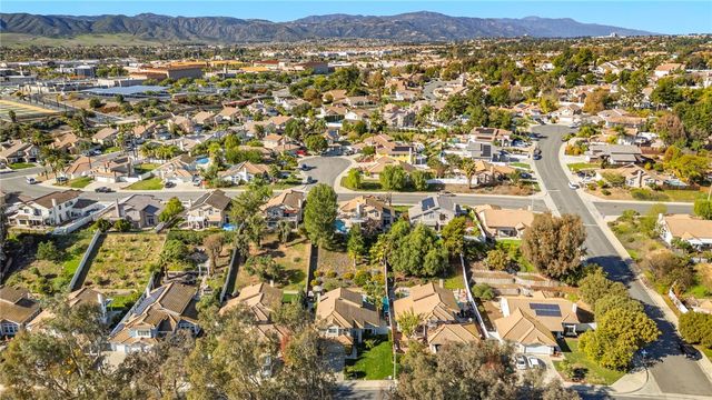 40609 Symeron, Murrieta, CA 92562