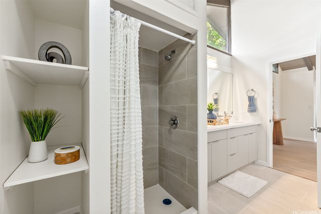 3621 Nuuanu Pali Drive, Honolulu, HI 96817