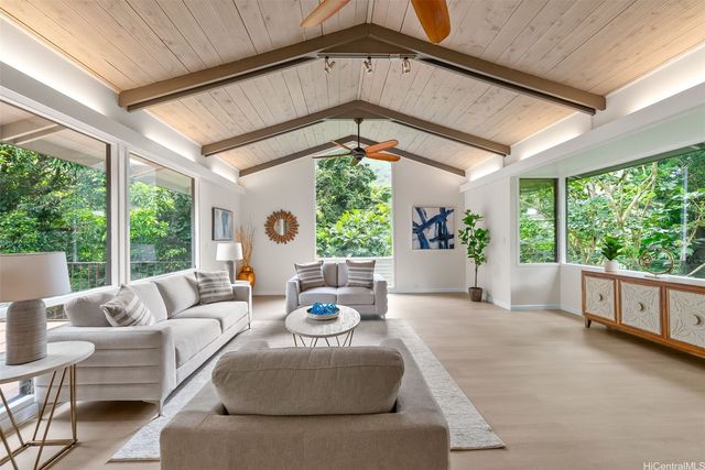 3621 Nuuanu Pali Drive, Honolulu, HI 96817