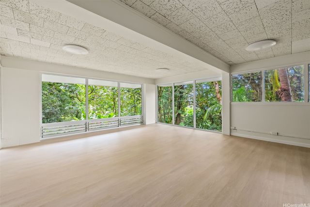 3621 Nuuanu Pali Drive, Honolulu, HI 96817