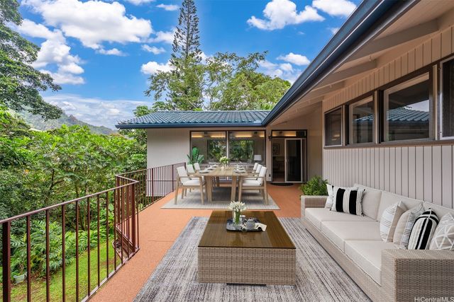 3621 Nuuanu Pali Drive, Honolulu, HI 96817
