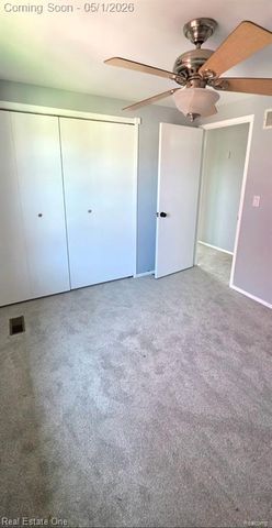 35367 Tall Oaks Drive, Sterling Heights, MI 48312