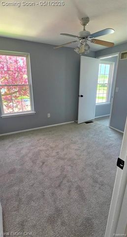 35367 Tall Oaks Drive, Sterling Heights, MI 48312