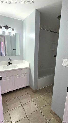 35367 Tall Oaks Drive, Sterling Heights, MI 48312
