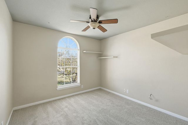 119 Bayliss ST, Hutto, TX 78634