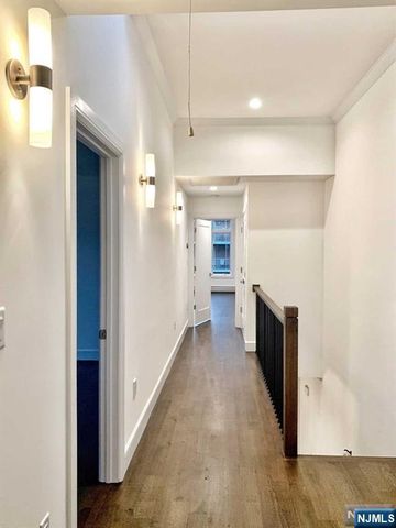1517 13th Street A, Fort Lee, NJ 07024