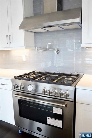 1517 13th Street A, Fort Lee, NJ 07024