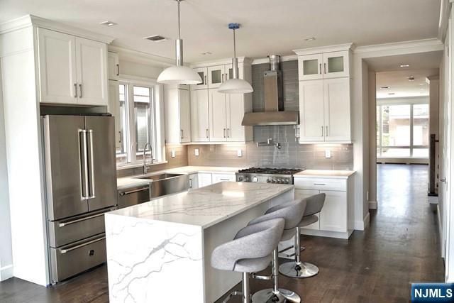 1517 13th Street A, Fort Lee, NJ 07024