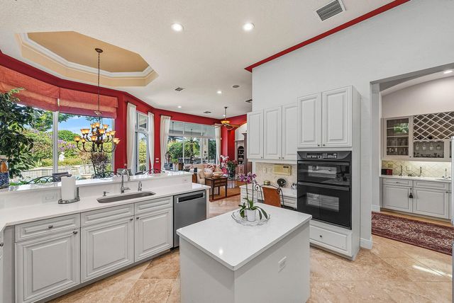 114 Vintage Isle Lane, Palm Beach Gardens, FL 33418