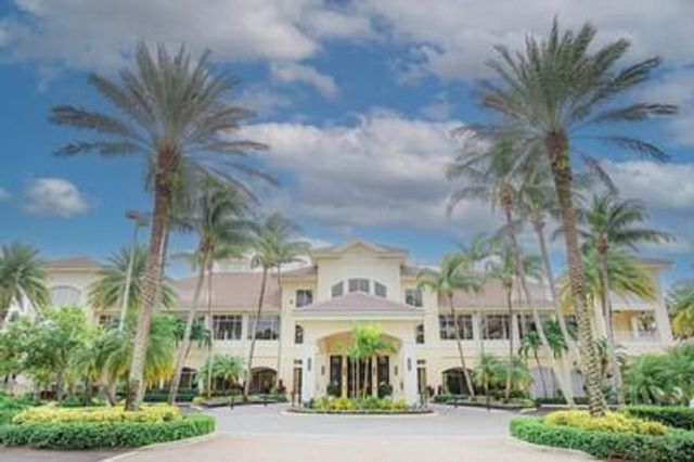 114 Vintage Isle Lane, Palm Beach Gardens, FL 33418