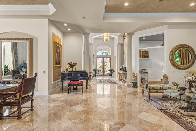 114 Vintage Isle Lane, Palm Beach Gardens, FL 33418