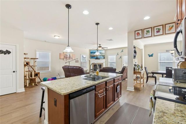 2002 Bridgewater Pass, Hampton, GA 30228