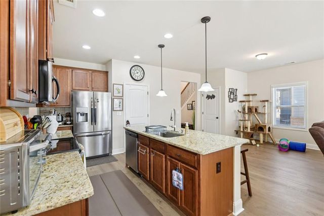 2002 Bridgewater Pass, Hampton, GA 30228