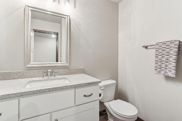 1000 Creekside Drive, Tiffin, IA 52340