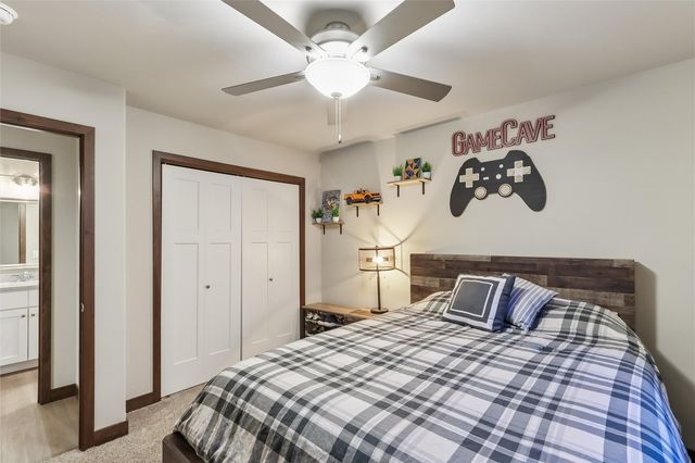 1000 Creekside Drive, Tiffin, IA 52340