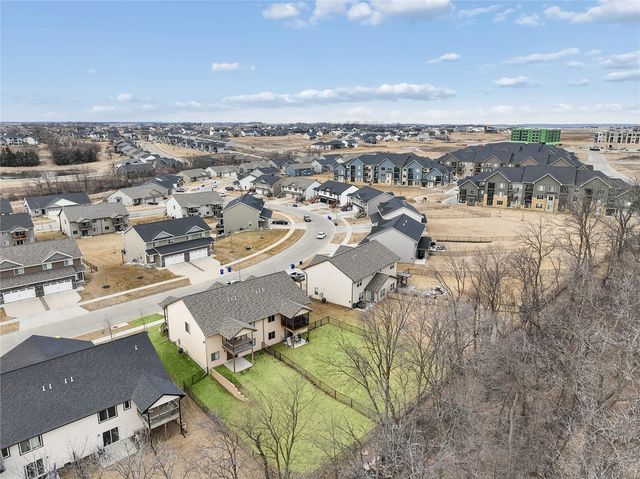 1000 Creekside Drive, Tiffin, IA 52340