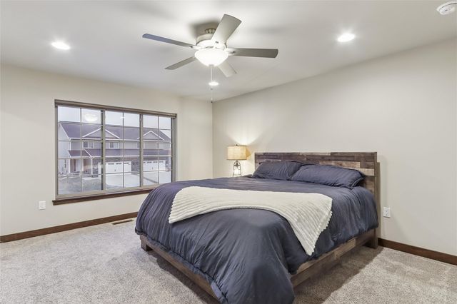 1000 Creekside Drive, Tiffin, IA 52340