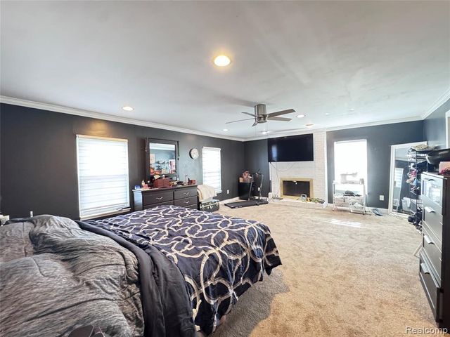 5203 Forestdale Court, West Bloomfield, MI 48322