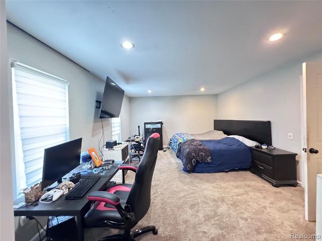 5203 Forestdale Court, West Bloomfield, MI 48322
