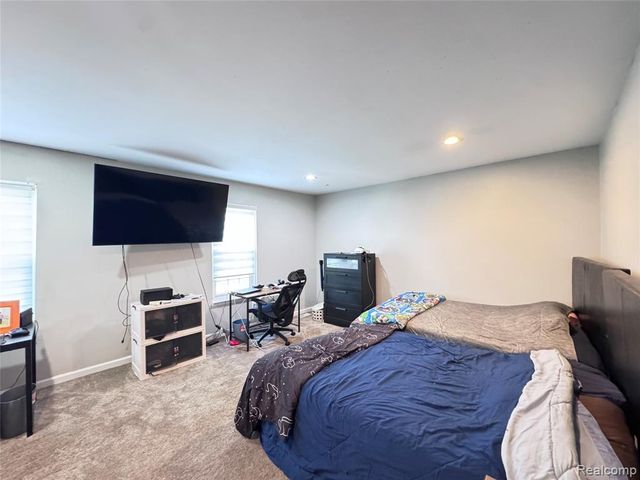 5203 Forestdale Court, West Bloomfield, MI 48322