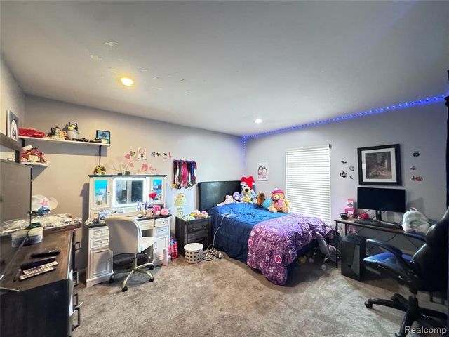 5203 Forestdale Court, West Bloomfield, MI 48322