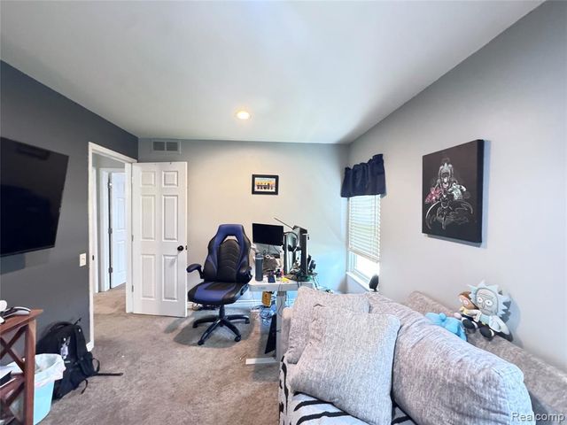 5203 Forestdale Court, West Bloomfield, MI 48322