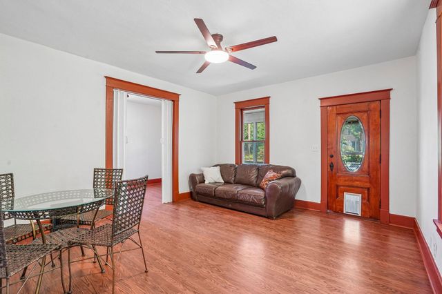 550 Saint Clair Avenue, Saint Paul, MN 55102