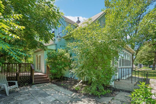 550 Saint Clair Avenue, Saint Paul, MN 55102