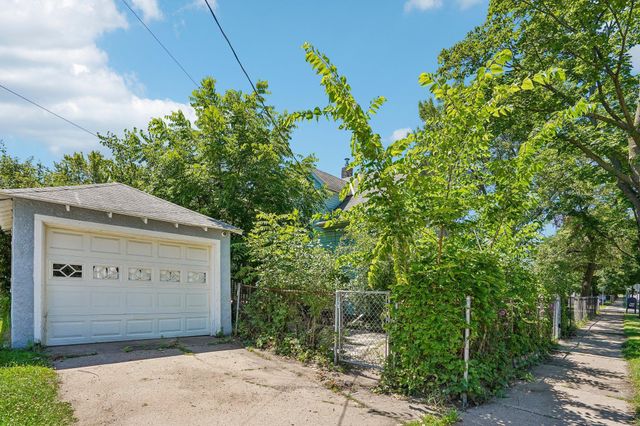 550 Saint Clair Avenue, Saint Paul, MN 55102