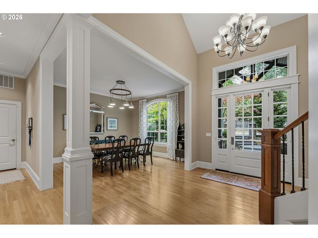 14067 GOODALL Rd, Lake Oswego, OR 97034
