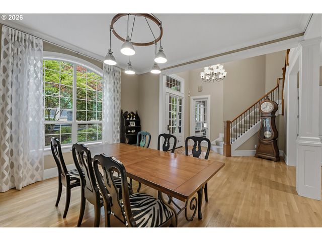 14067 GOODALL Rd, Lake Oswego, OR 97034