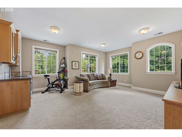 14067 GOODALL Rd, Lake Oswego, OR 97034