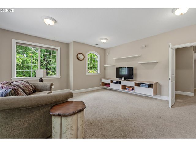 14067 GOODALL Rd, Lake Oswego, OR 97034
