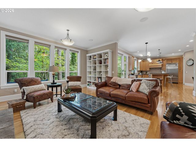 14067 GOODALL Rd, Lake Oswego, OR 97034