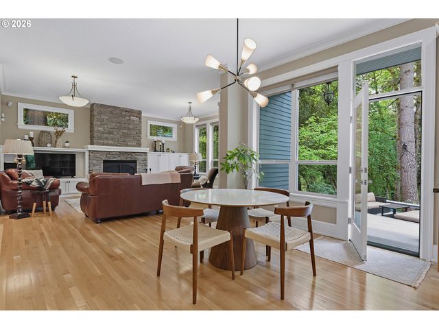 14067 GOODALL Rd, Lake Oswego, OR 97034