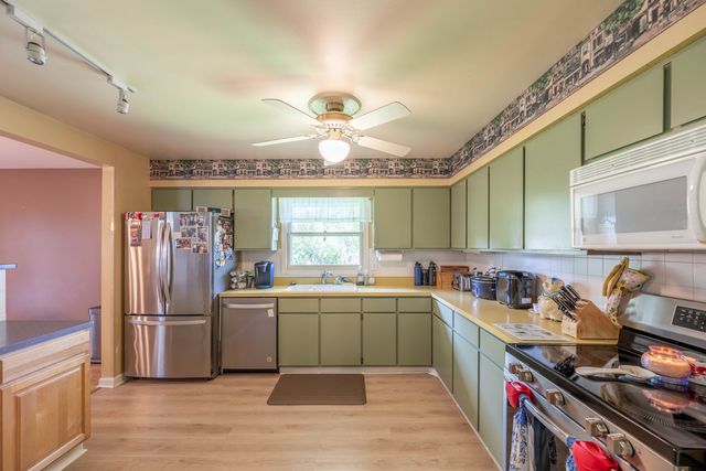 520 S 15th Court, St. Charles, IL 60174