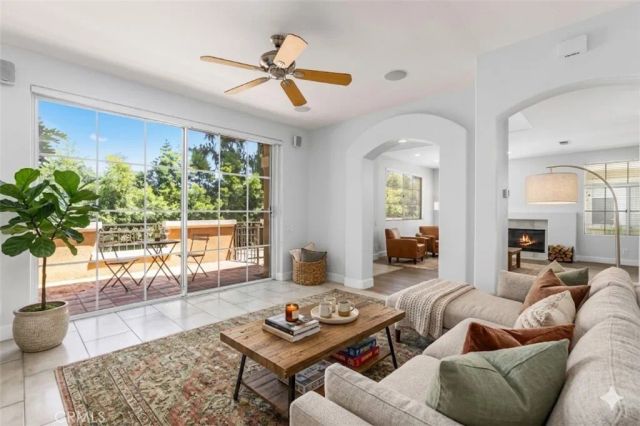 10 Bravo, Aliso Viejo, CA 92656