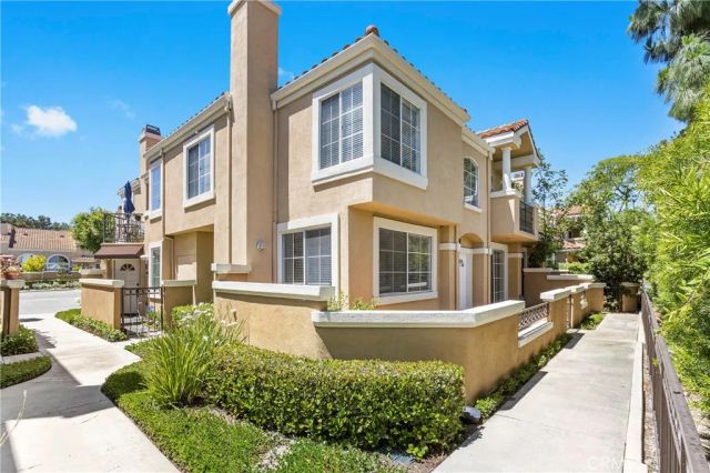 10 Bravo, Aliso Viejo, CA 92656