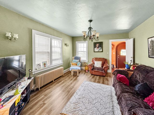 1141 Victoria Avenue, North Chicago, IL 60064