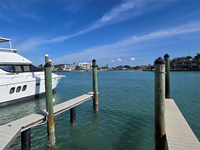 10025 GULF BOULEVARD, Treasure Island, FL 33706